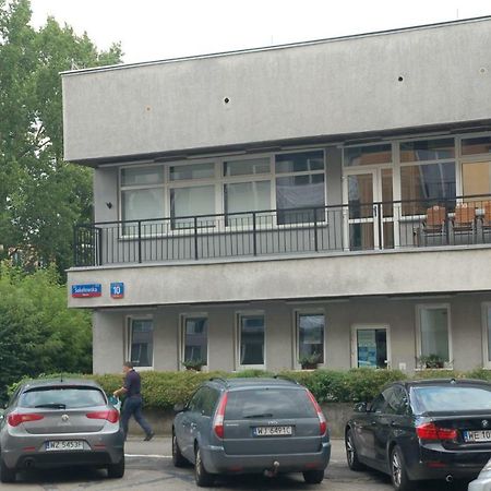 Hostel Family Erasmus Center Warschau Buitenkant foto